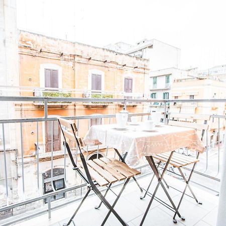 Favolhouse Apartment Bari Bagian luar foto