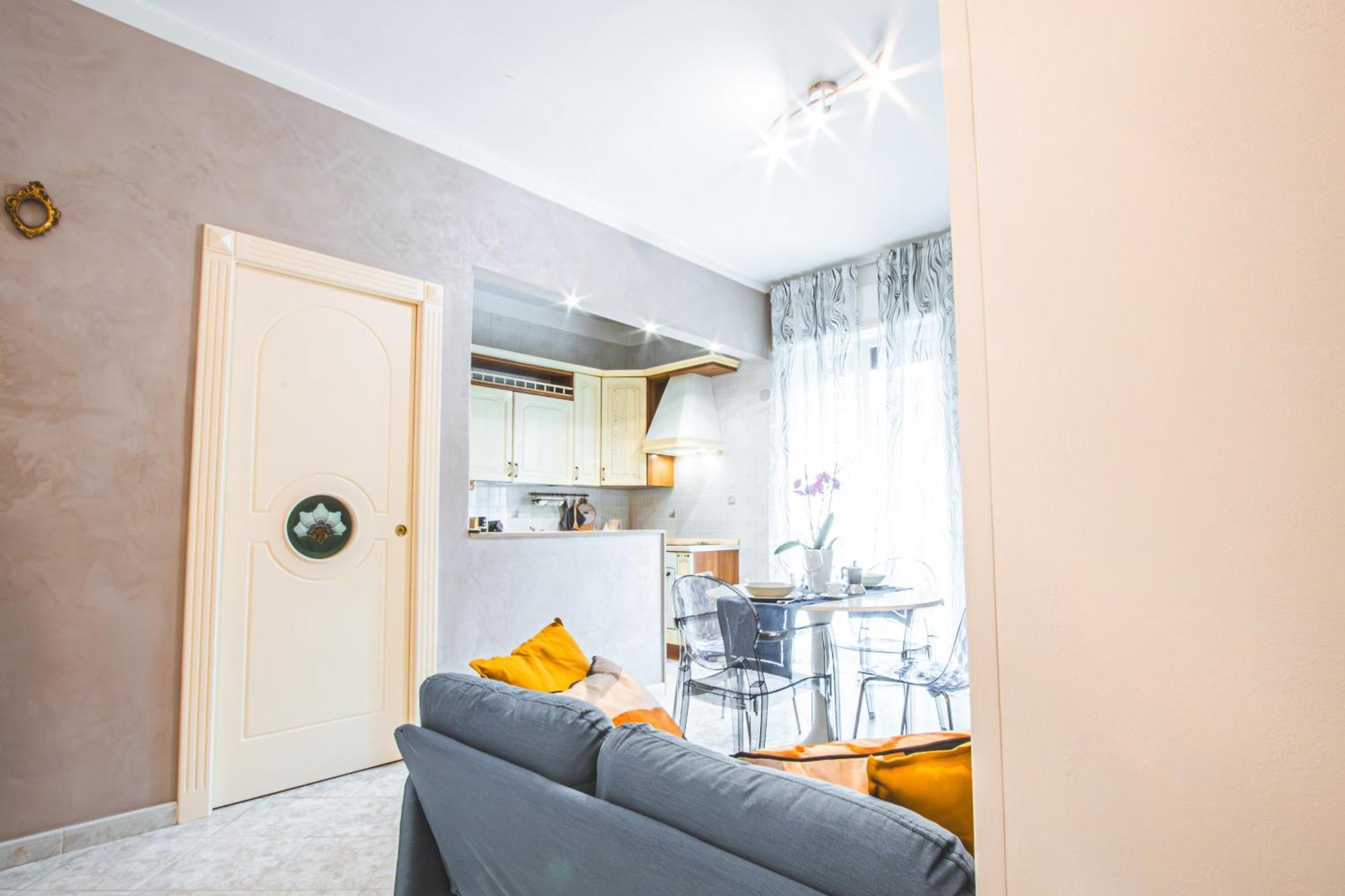 Favolhouse Apartment Bari Bagian luar foto
